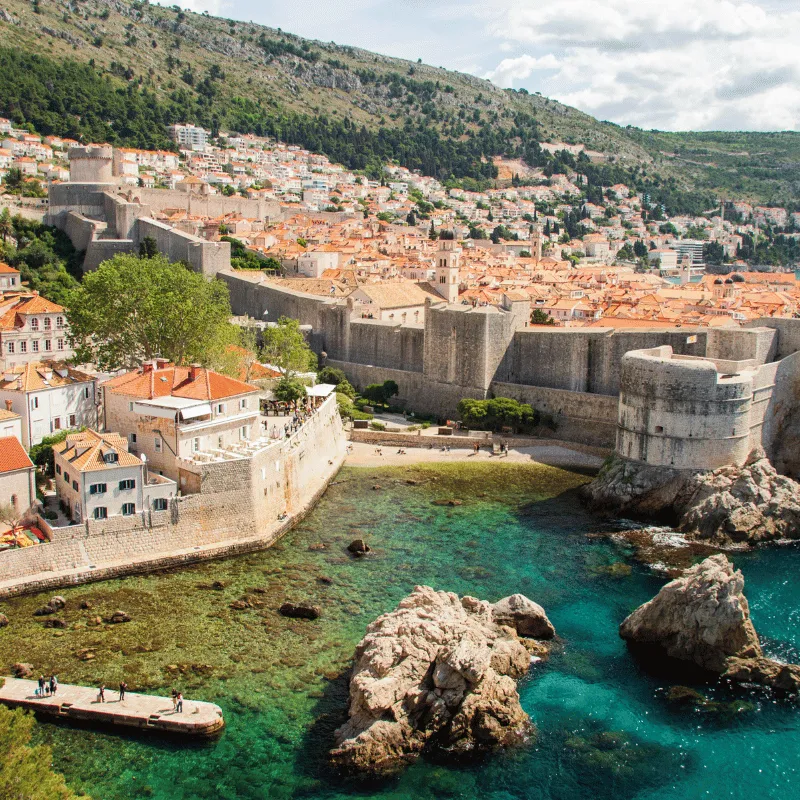 Croacia del 10 al 19 de septiembre: un viaje premium en grupo reducido por Zagreb, Eslovenia, la Istria costera, parques naturales, Split, Dubrovnik y mucho más. Flexibilidad, tiempo, arte… y mar.